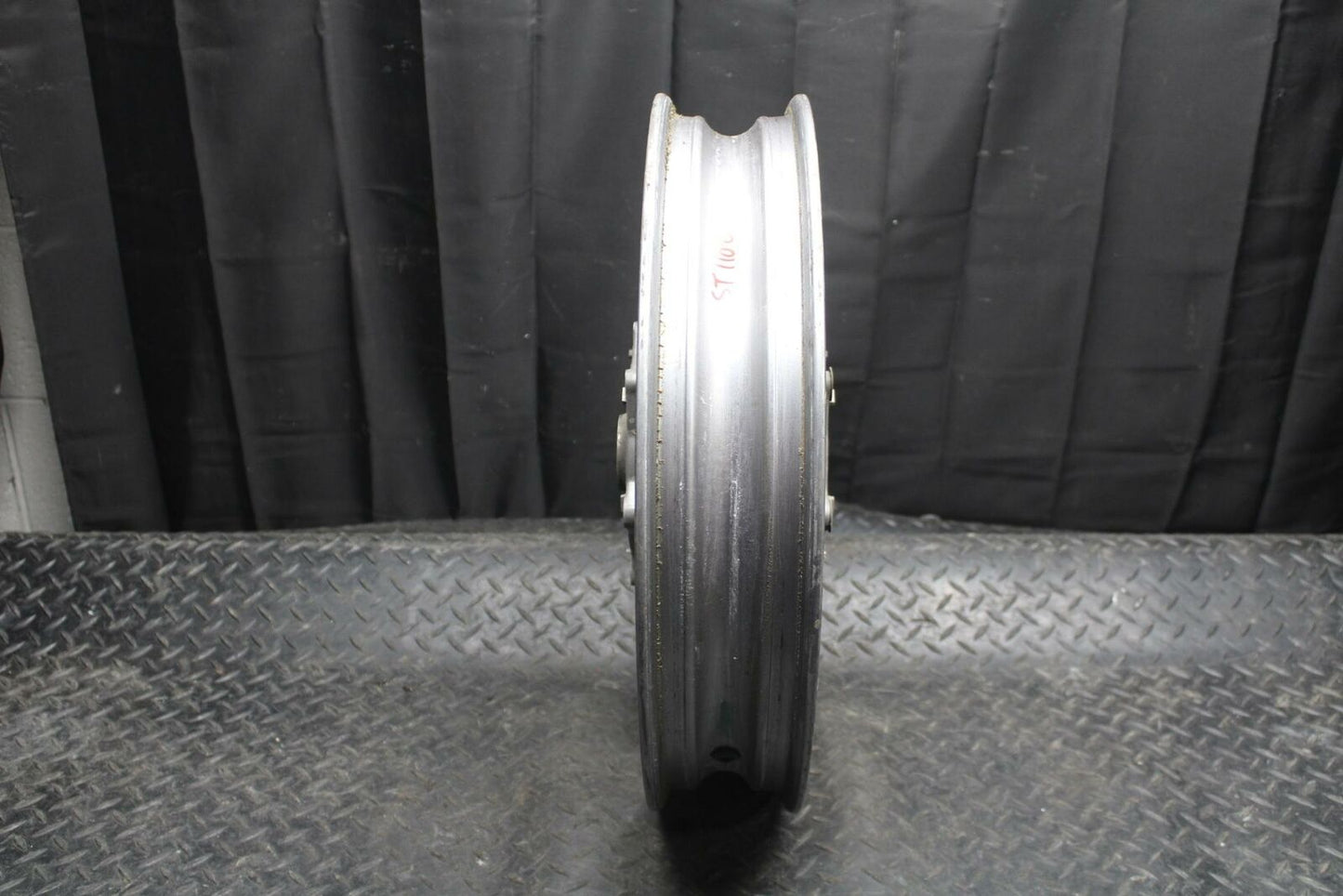 91-02 HONDA ST1100 FRONT WHEEL RIM BB222