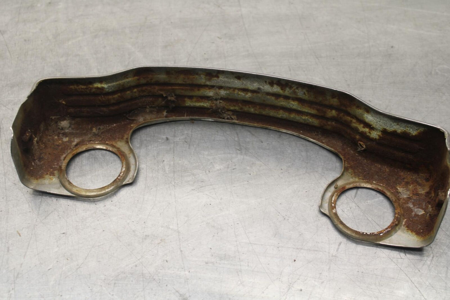 80-83 SUZUKI GS750E LOWER TRIPLE STEM COVER TRIM BB82