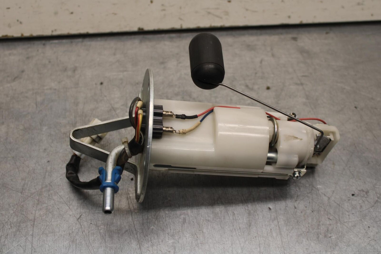 2011 Suzuki GSXR1000 FUEL PUMP GAS PETROL SENDER UNIT 15100-47H00 BB96