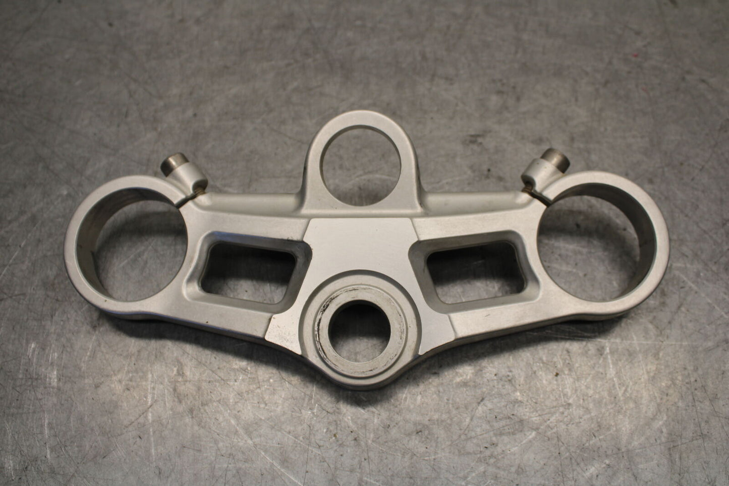 09-11 TRIUMPH DAYTONA 675 FORKS UPPER TRIPLE TREE CLAMP BB652