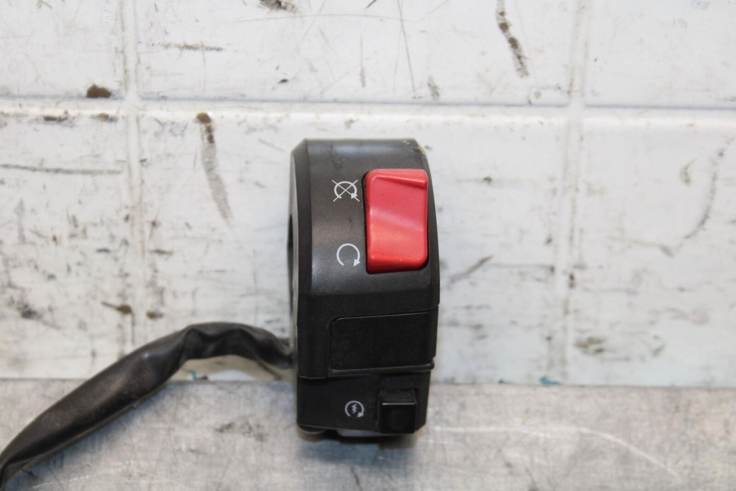 2005 Ducati Monster S2R RIGHT CLIP ON HANDLE KILL OFF START SWITCH BB557