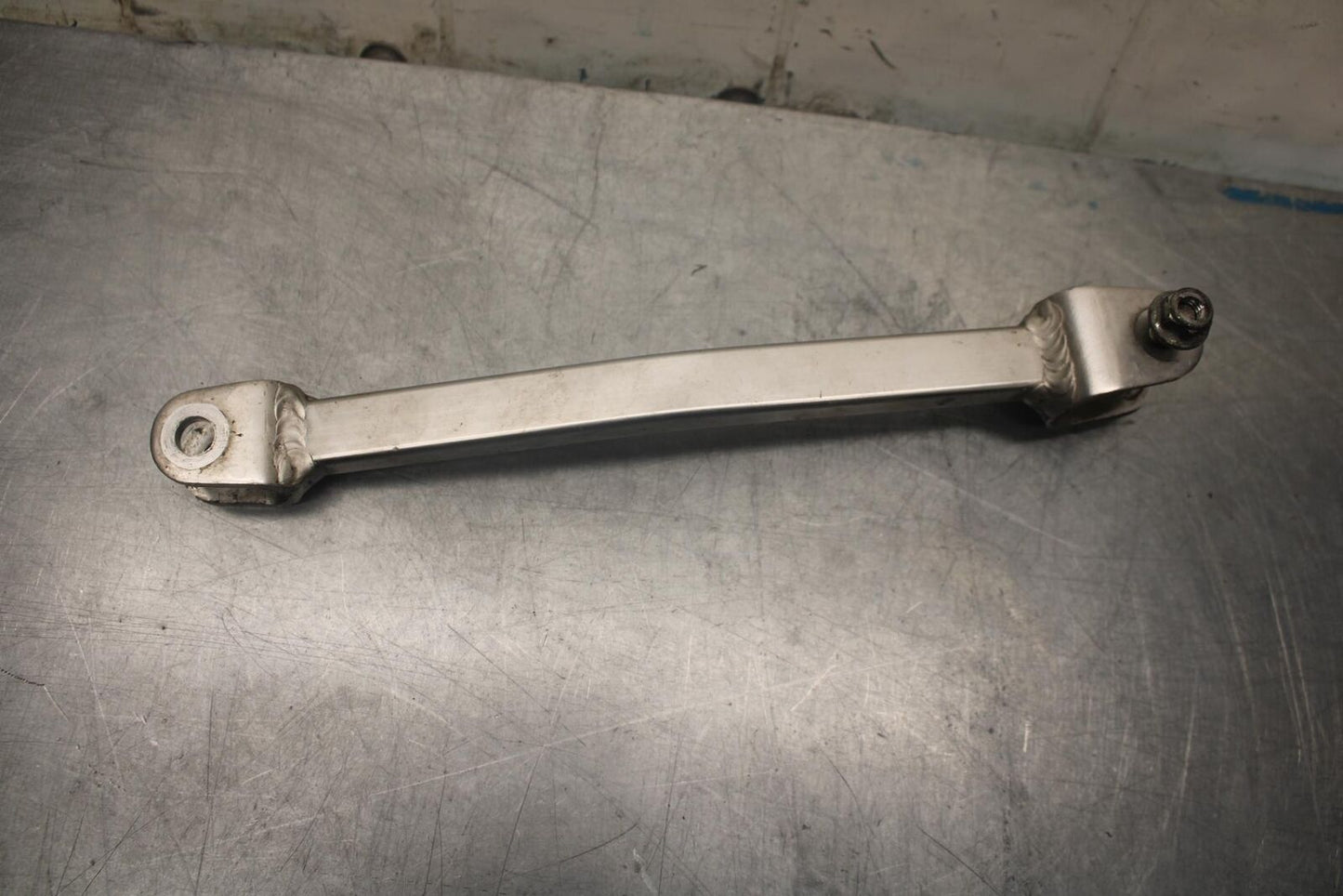 97-98 SUZUKI GSXR 600 SRAD REAR BACK BRAKE TORQUE ROD SHAFT BAR BB455