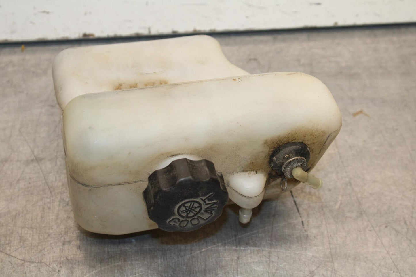 1998 Yamaha Vmax 1200 VMX1200 COOLANT WATER TANK RESERVOIR BOTTLE BB620