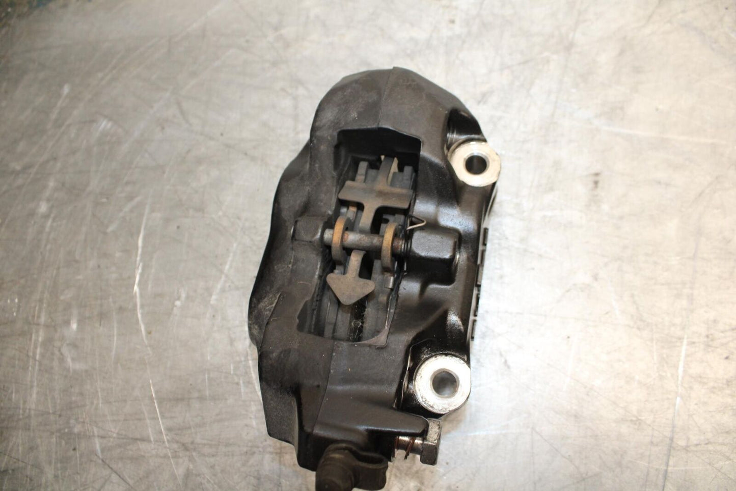 21 HUSQVARNA VITPILEN 401 FRONT BRAKE CALIPER BB467