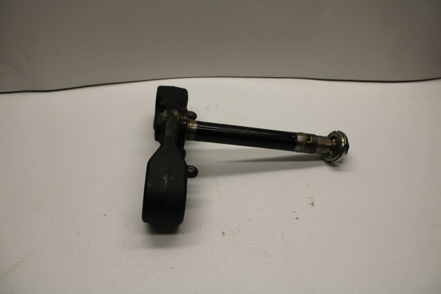 18-20 HUSQVARNA VITPILEN 401 FRONT FORKS CLAMP LOWER TRIPLE TREE STEM BB248