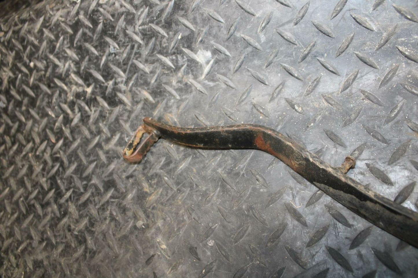 85-86 SUZUKI QUADRACER 250 RIGHT REARSET BRAKE FOOT PEDAL BB210