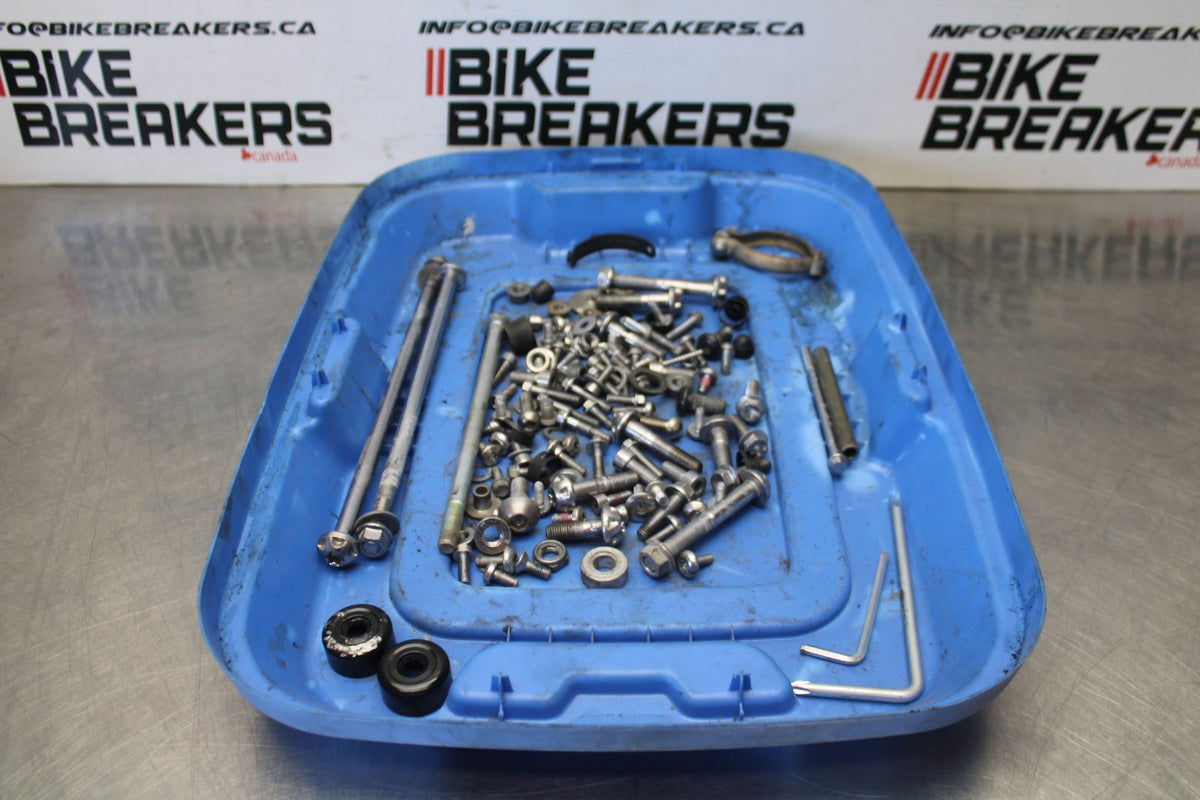 20 TRIUMPH STREET TRIPLE 765 MOUNTING BOLTS HARDWARE SCREWS BB864
