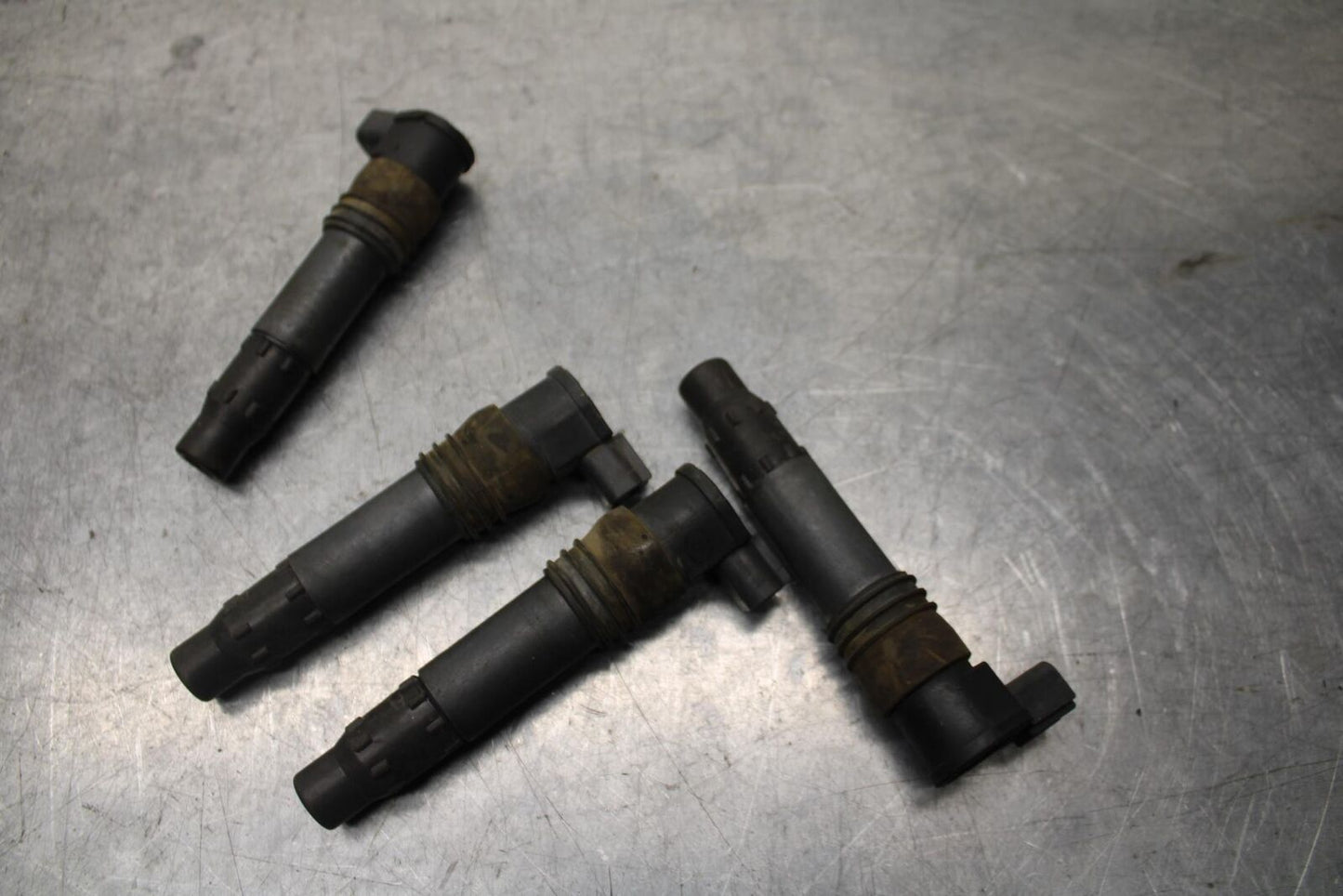 01 SUZUKI GSXR1000 IGNITION  COIL SPARK PLUG CAPS 33410-35F00 33410-35F10 BB100