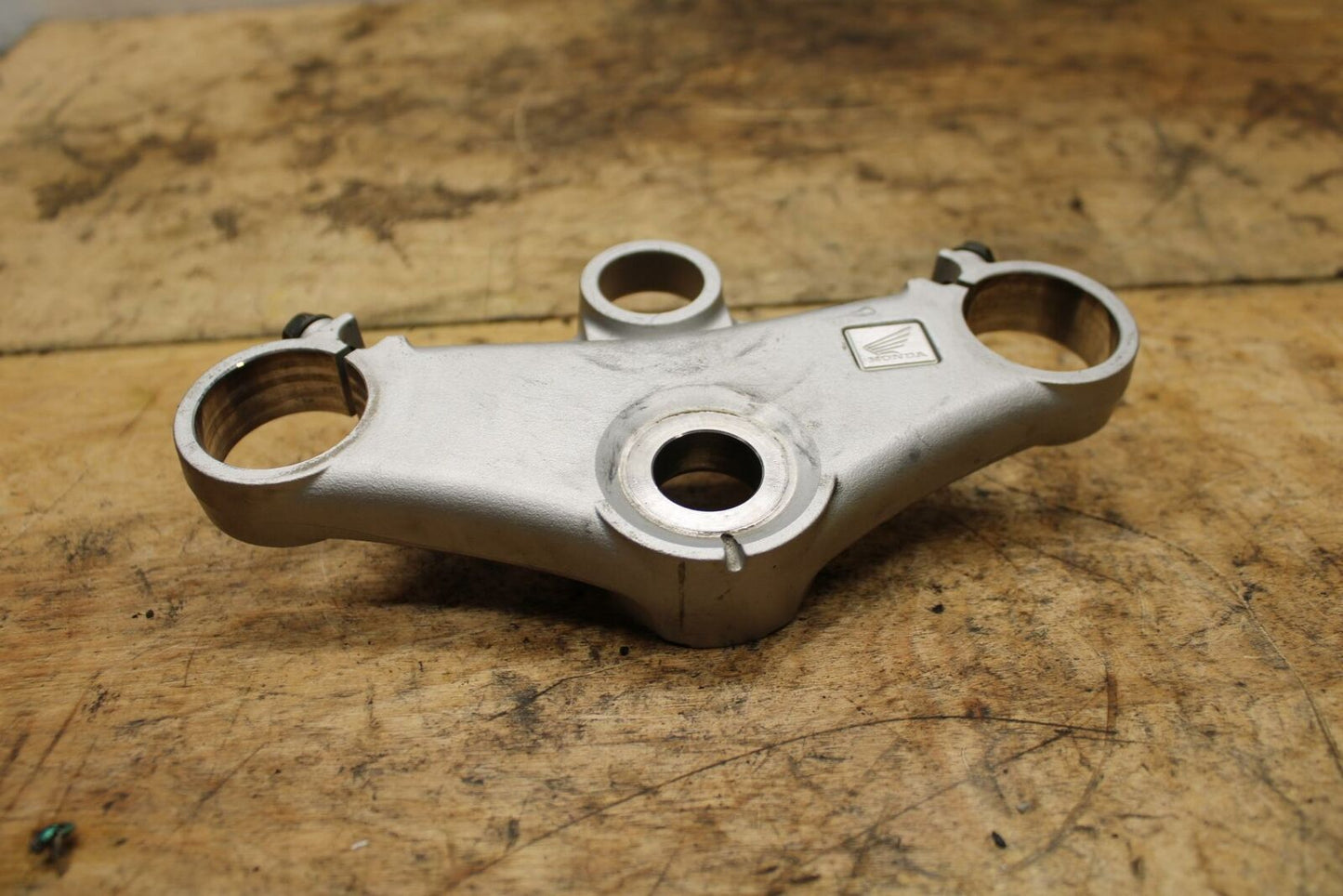 98-05 HONDA SUPER HAWK 1000 VTR1000F FORKS UPPER TRIPLE TREE CLAMP BB341