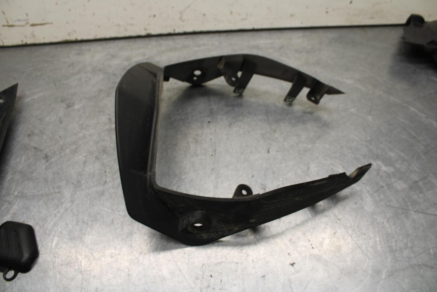16-18 KTM 690 DUKE IGNITION TRIM PANEL MISCELLANEOUS COVERS BB631