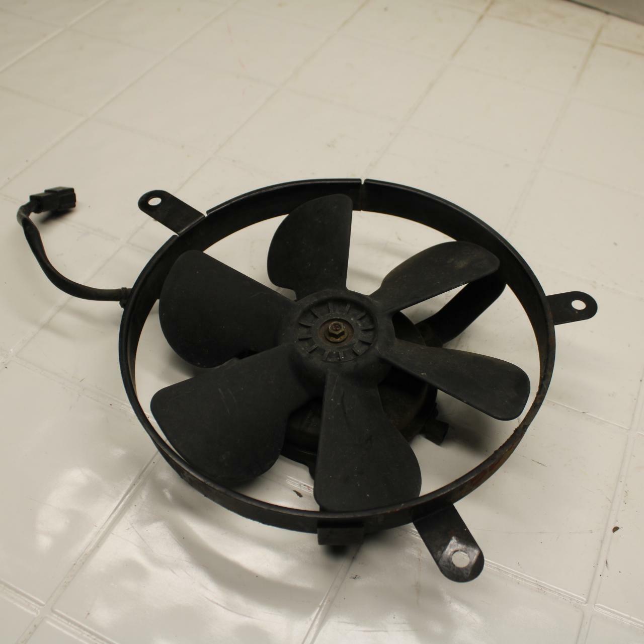 01-05 YAMAHA FZS1000 ENGINE RADIATOR COOLING FAN BB 04