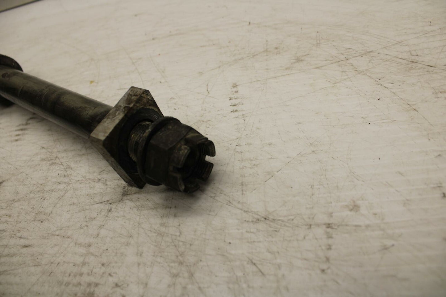 07-08 KAWASAKI NINJA ZX6R REAR AXLE BACK WHEEL RIM PIVOT BOLT AXEL BB274