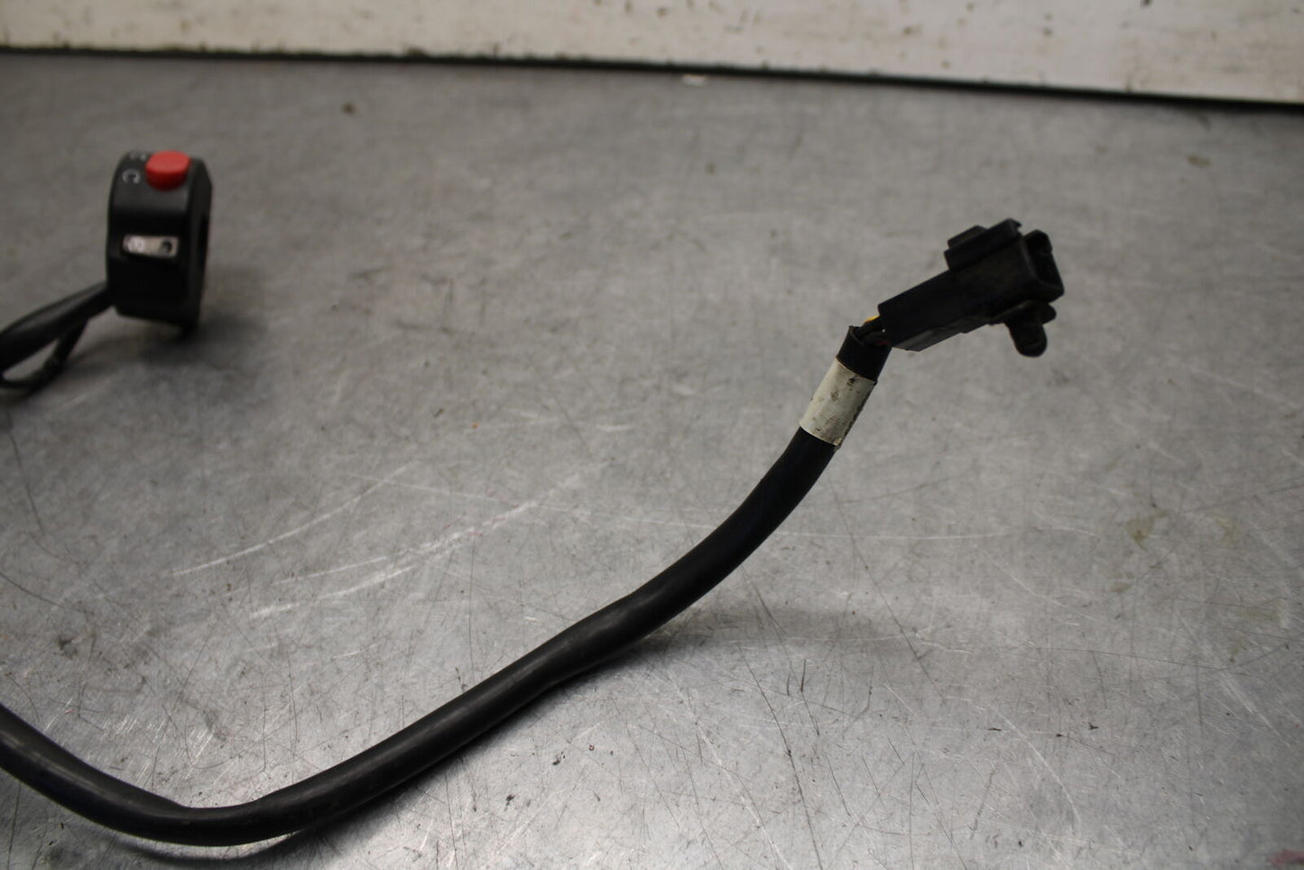 09-11 TRIUMPH DAYTONA 675 RIGHT CLIP ON HANDLE KILL OFF START SWITCH BB652