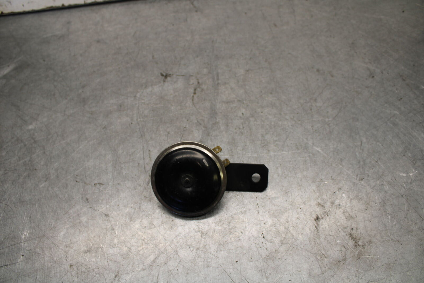 19-21 TRIUMPH SPEED TWIN 1200 HORN SIGNAL T2500113 BB653