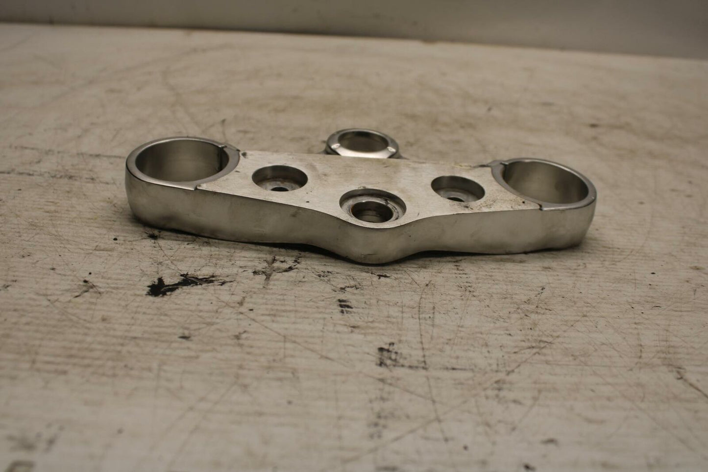 08-11 TRIUMPH SPEED TRIPLE FORKS UPPER TRIPLE TREE CLAMP BB366
