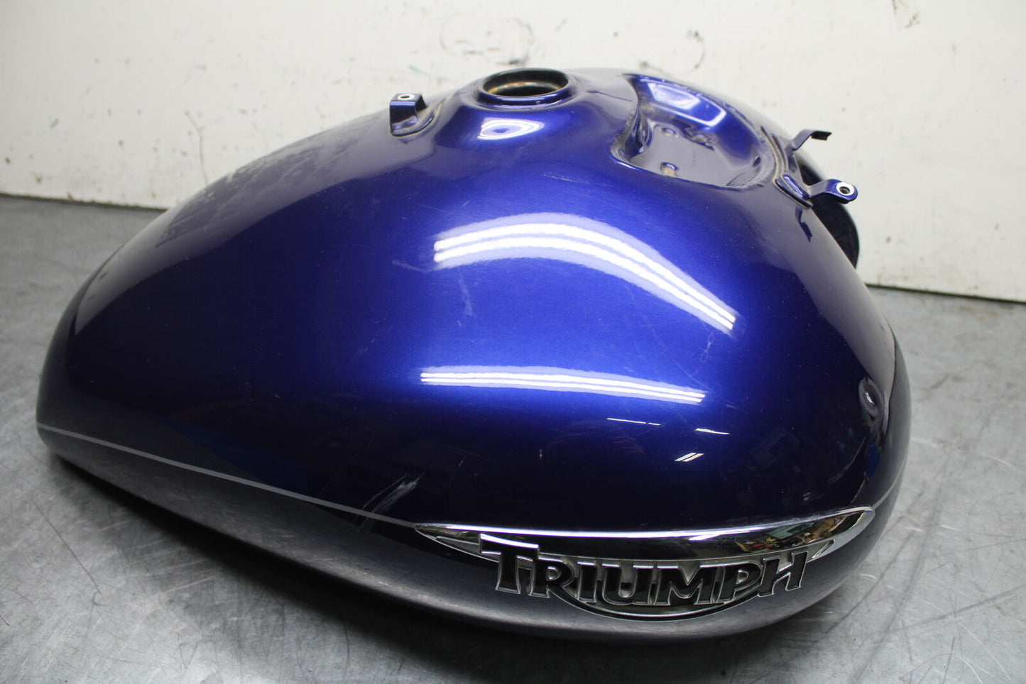 14-16 TRIUMPH AMERICA LT GAS TANK FUEL PETROL RESERVOIR BB720