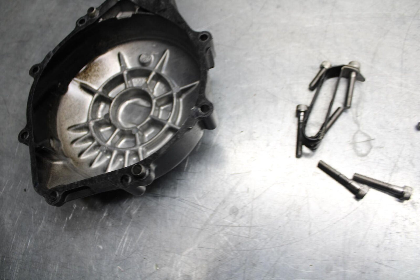 98-99 YAMAHA YZF R1 STATOR MAGNETO ALTERNATOR GENERATOR COVER BB74