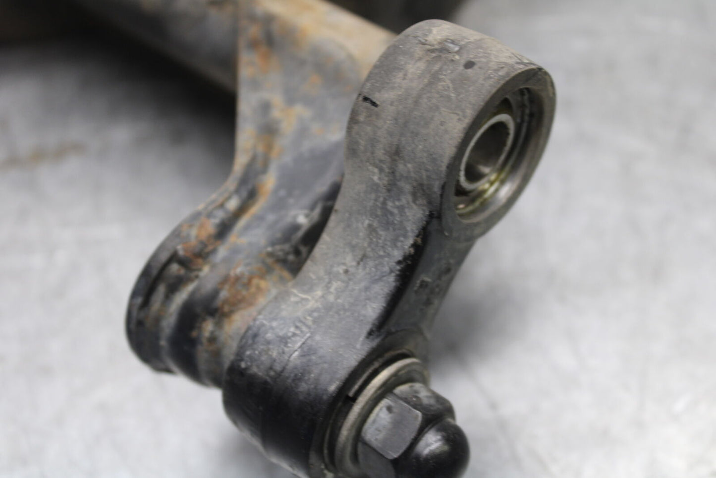 85-86 SUZUKI MADURA 1200 REAR BACK SHOCK ABSORBER MOUNT BB691