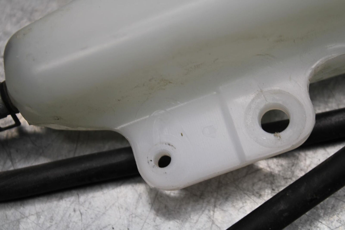 20 SUZUKI GSXR 1000 COOLANT WATER TANK RESERVOIR BOTTLE BB597