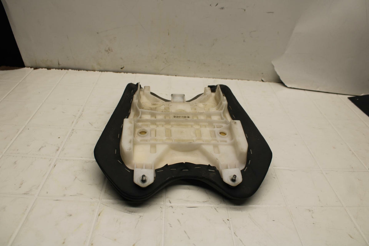 08-16 YAMAHA YZF R6 FRONT DRIVERS SEAT PAD SADDLE PILLION BB406
