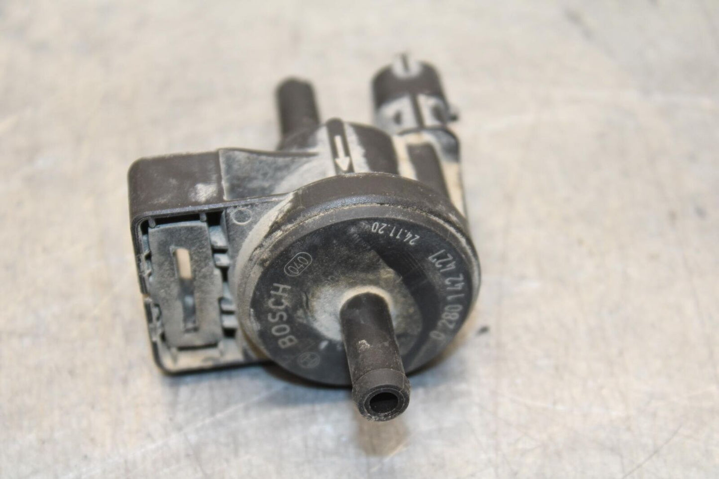 20-24 KTM 890 DUKE R FUEL TANK BREATHER VALVE SENSOR BB627