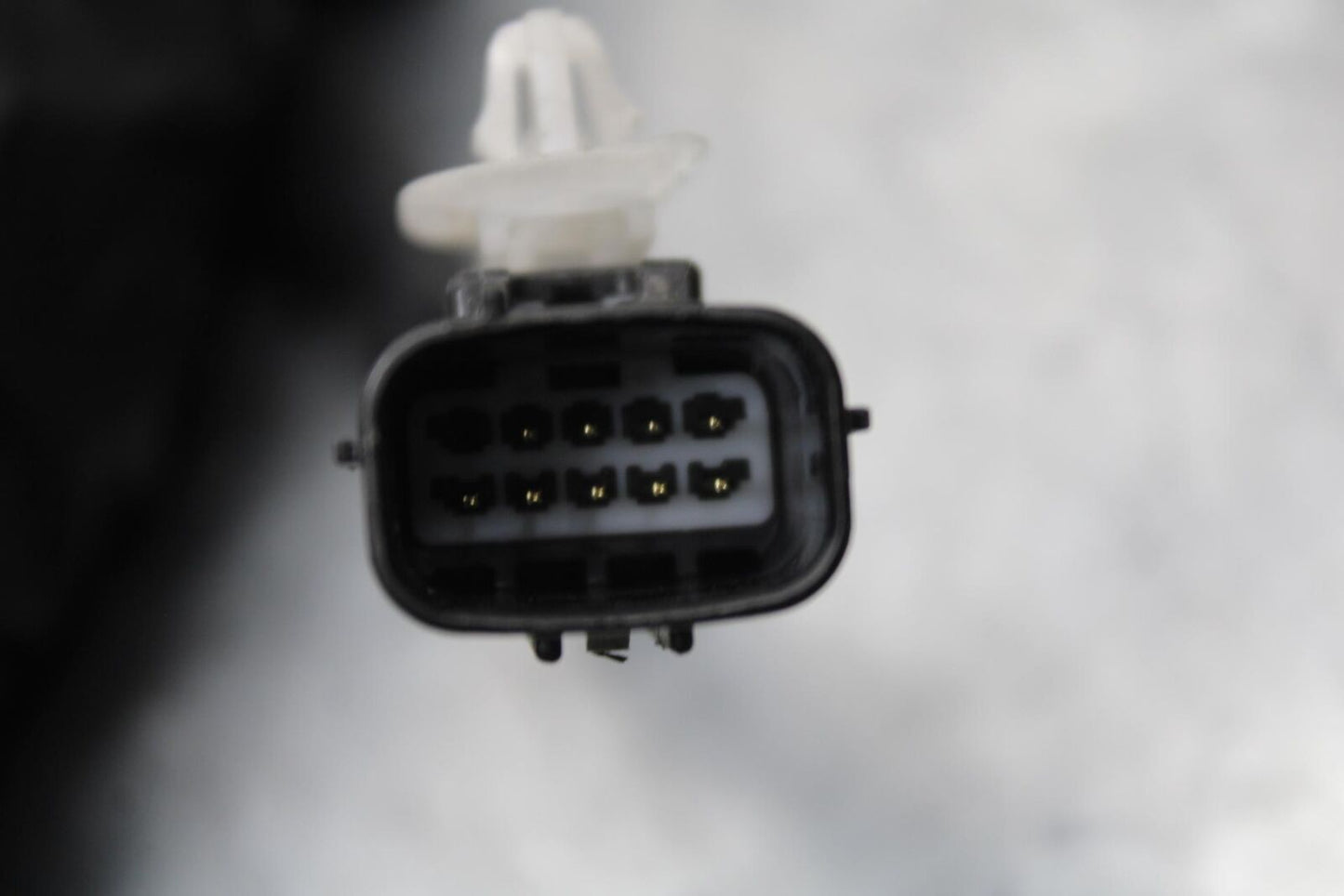 20 SUZUKI GSXR 1000 RIGHT CLIP ON HANDLE KILL OFF START SWITCH BB597