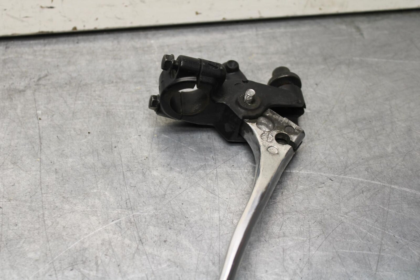 01-06 HONDA CBR600F4I CLUTCH PERCH MOUNT WITH LEVER BB626
