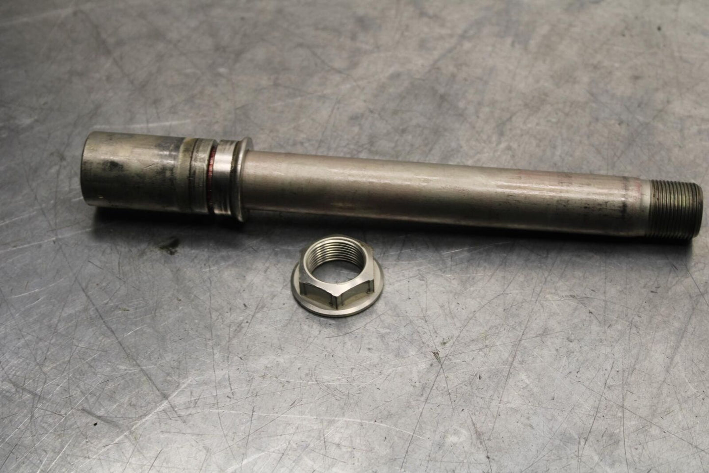 20 SUZUKI GSXR 1000 FRONT WHEEL RIM AXLE PIVOT BOLT BB597