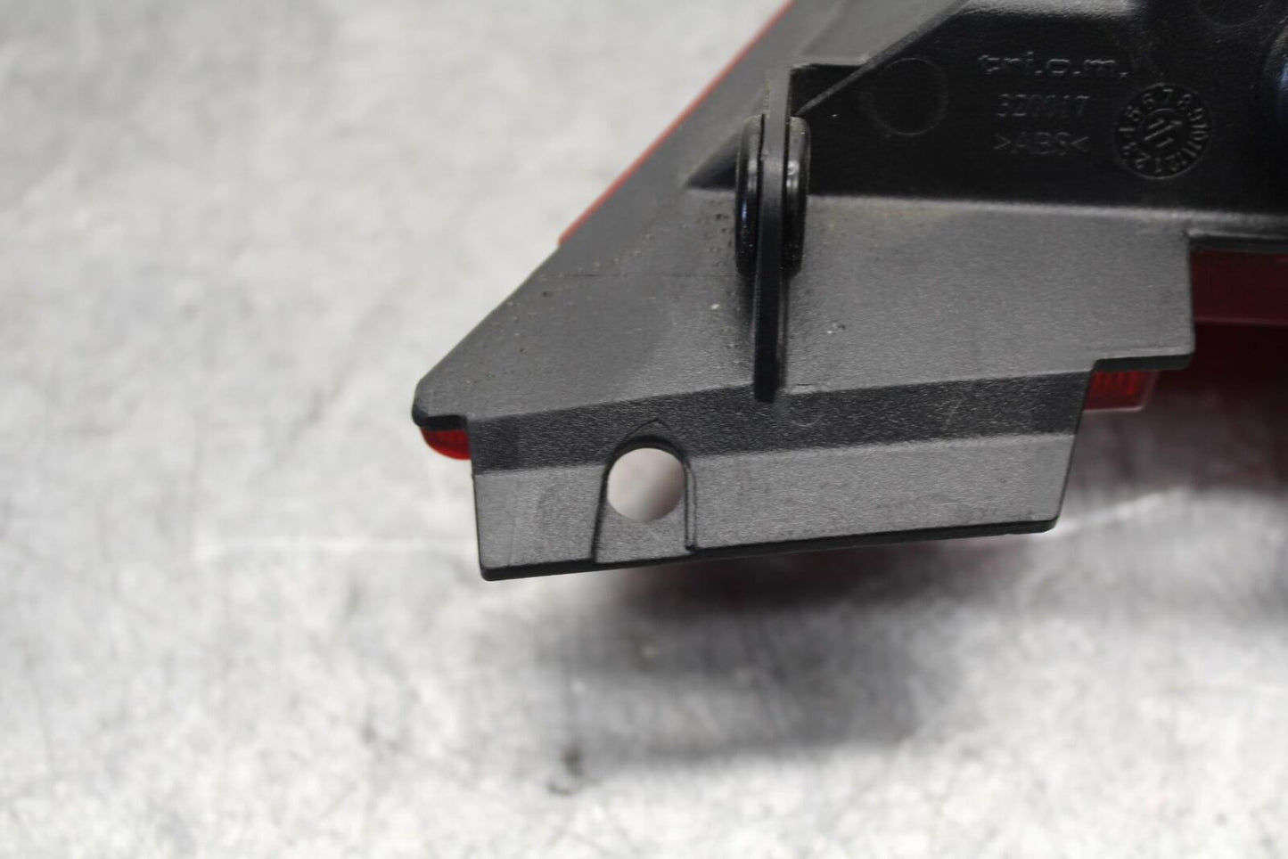 2016 Aprilia Tuono V4 1100 REAR TAIL TAILLIGHT BACK BRAKE LIGHT 2B001590 BB53