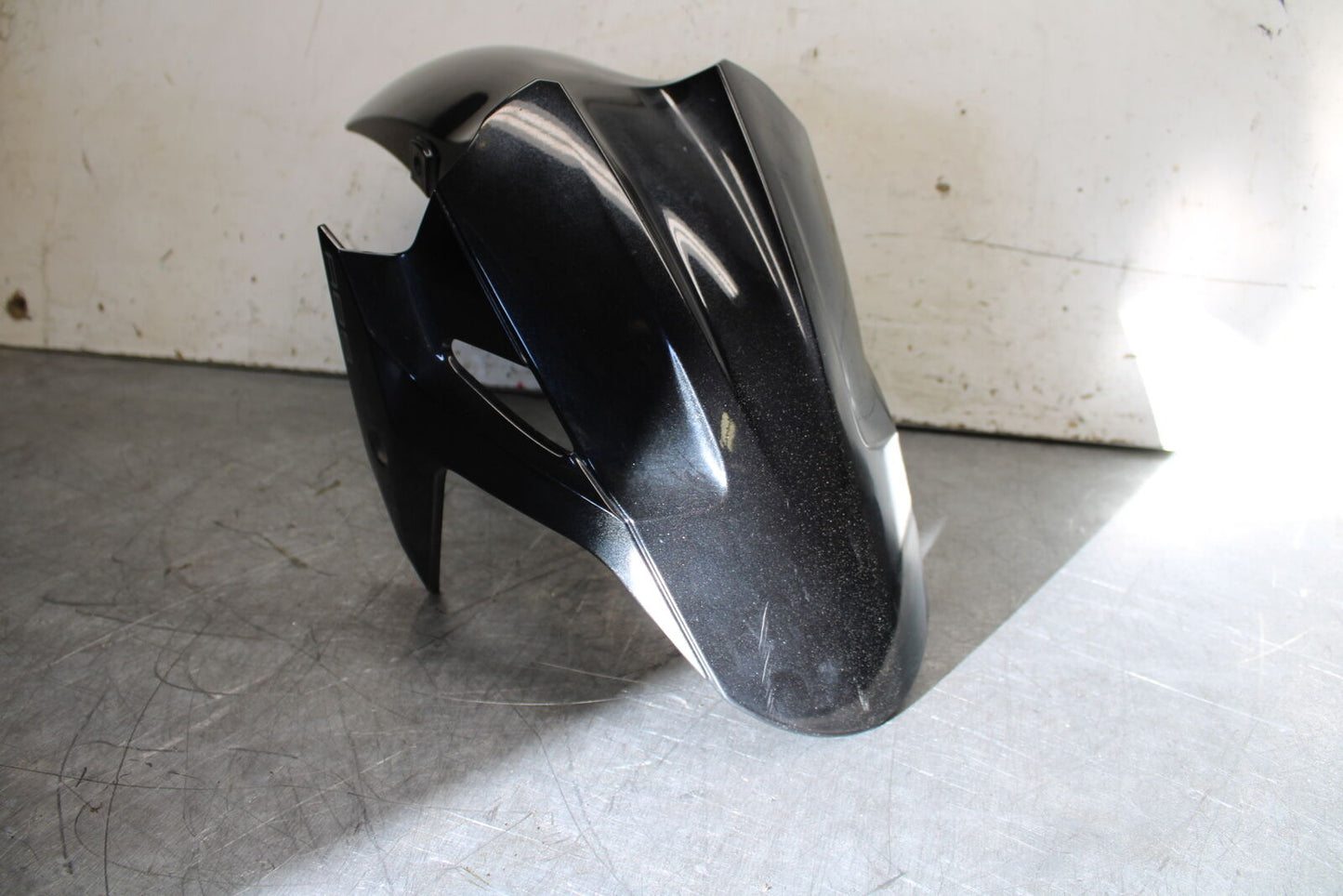 19-22 KAWASAKI Z400 FRONT WHEEL FENDER COWL FAIRING BB708