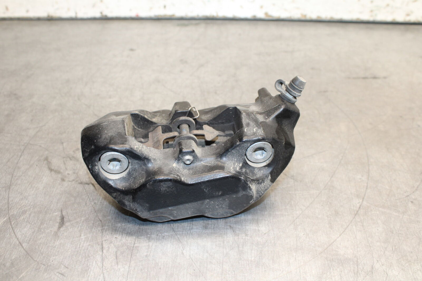 13-16 KTM 390 DUKE LEFT FRONT BRAKE CALIPER BB748