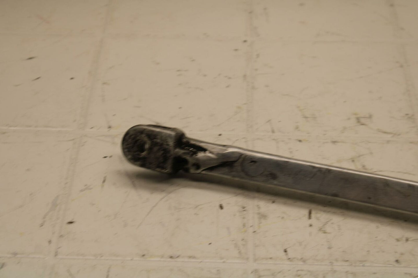 86 SUZUKI GSXR750 REAR BACK BRAKE TORQUE ROD SHAFT BAR BB10
