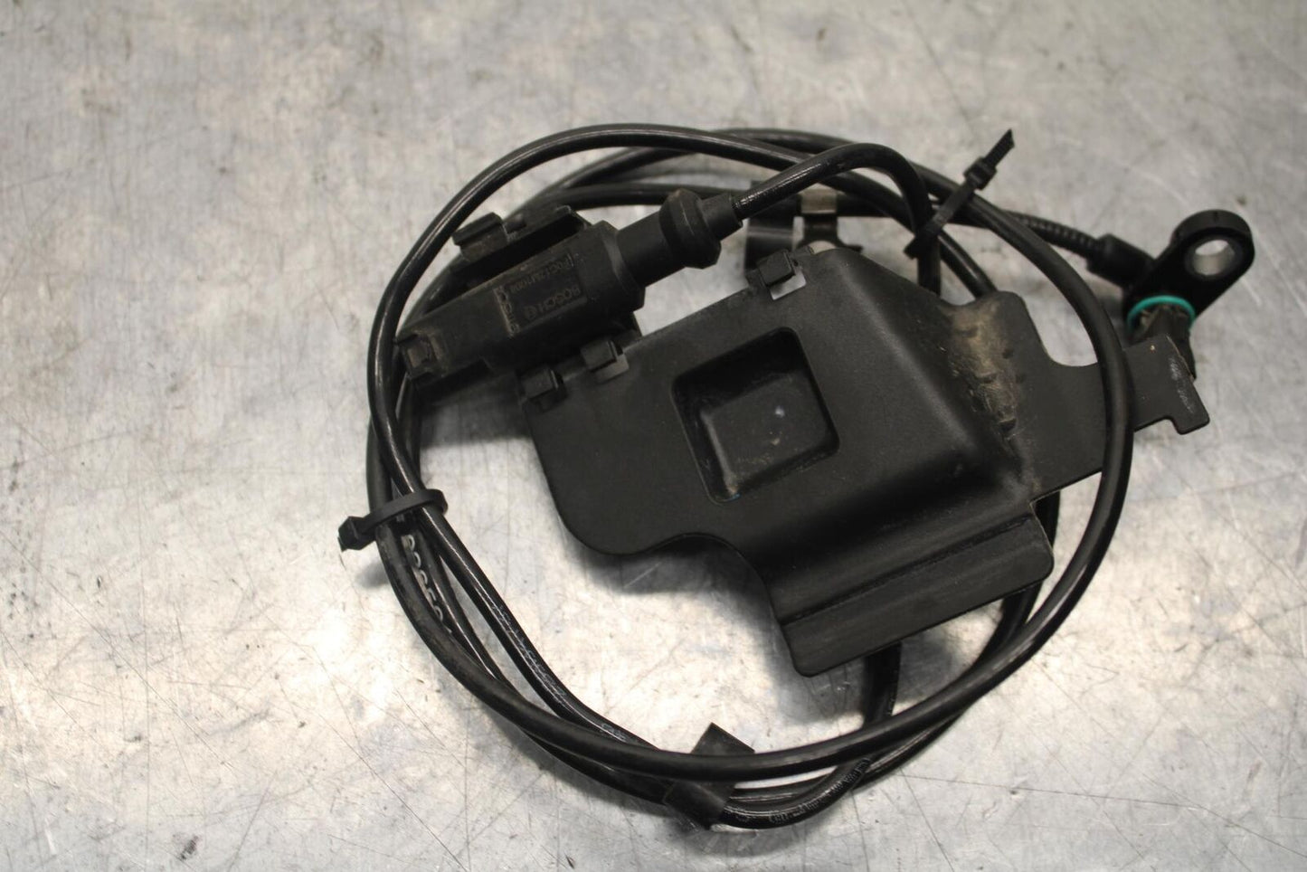 20-23 BMW F900R REAR ABS BRAKE SENSOR BB603