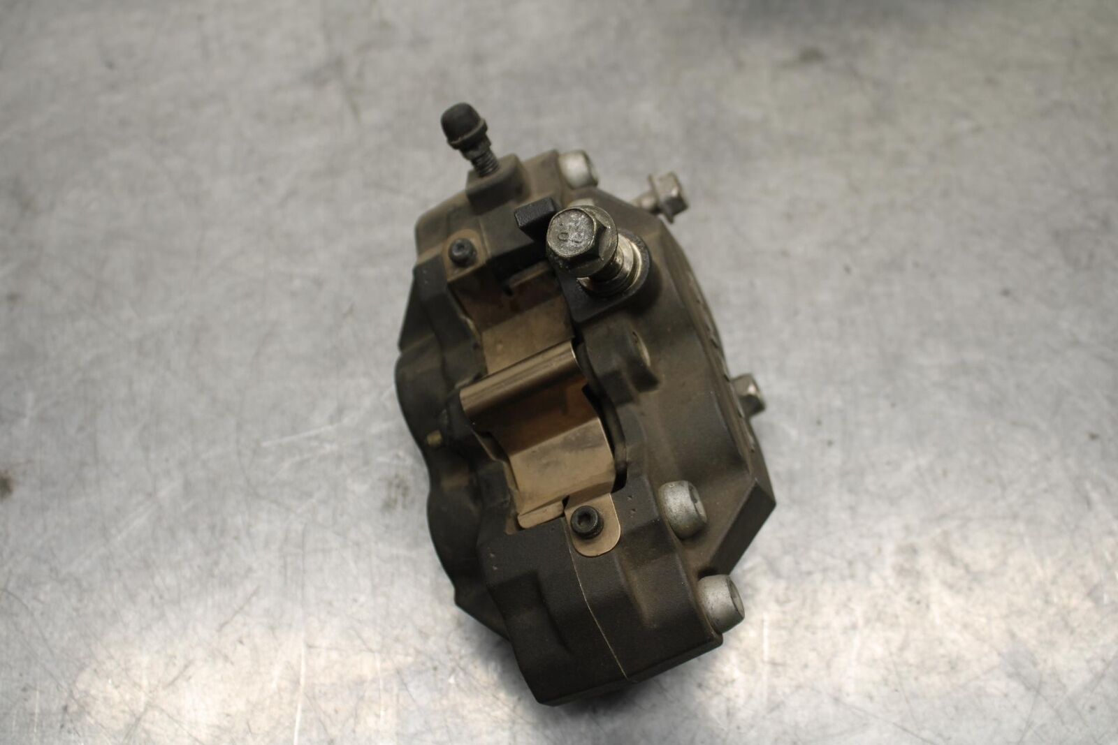 01-03 SUZUKI GSXR600 RIGHT LEFT FRONT BRAKE CALIPER SET PAIR CALIPERS BB636