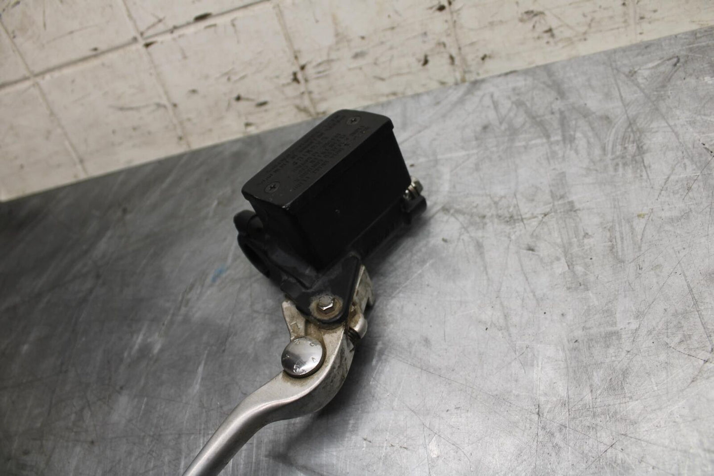 2016 Suzuki Bandit 1250S GSF1250SA ABS FRONT BRAKE MASTER CYLINDER BB509