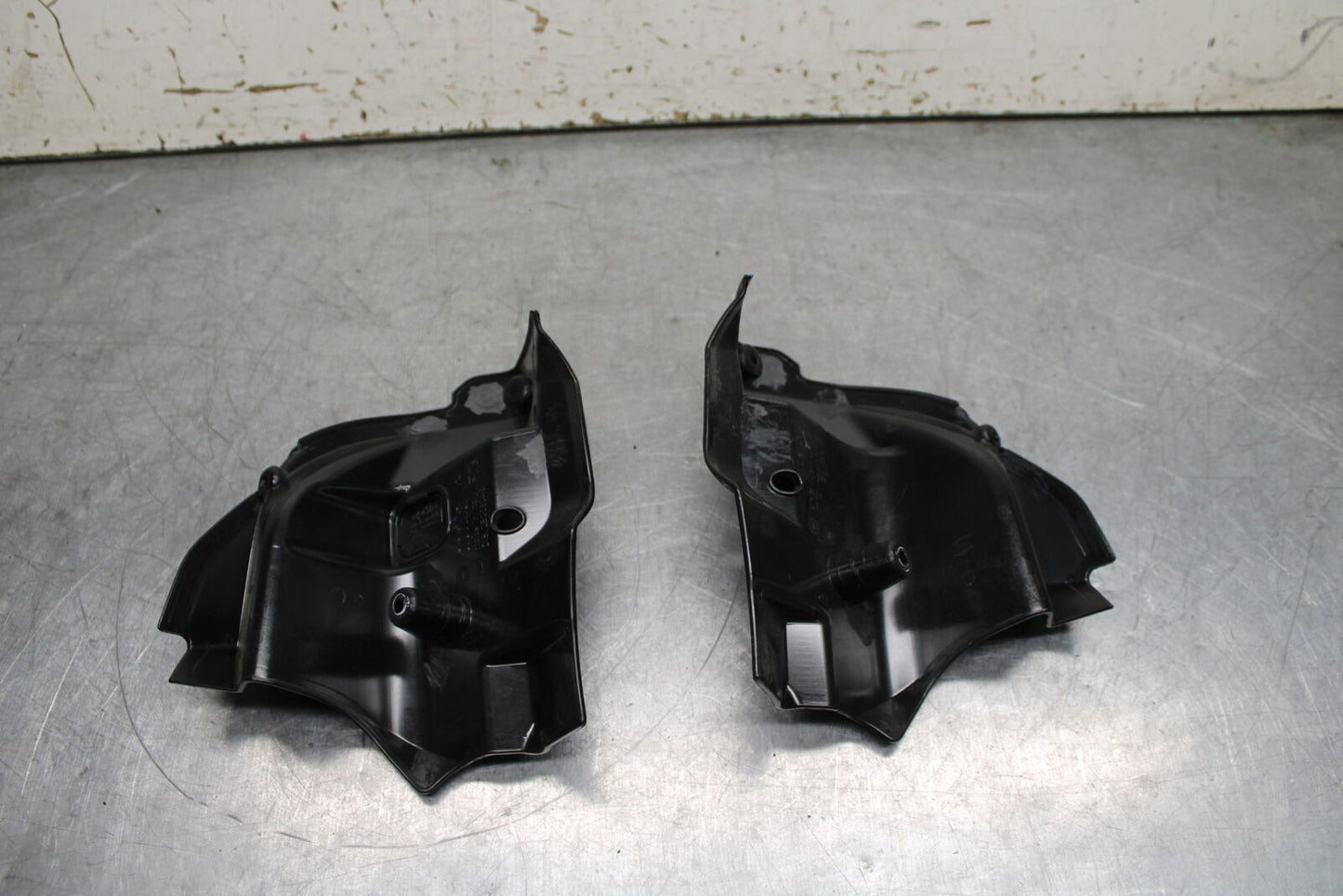 21-24 APRILIA TUONO 660 FACTORY FRONT INNER CENTER COWL FAIRING SET BB733