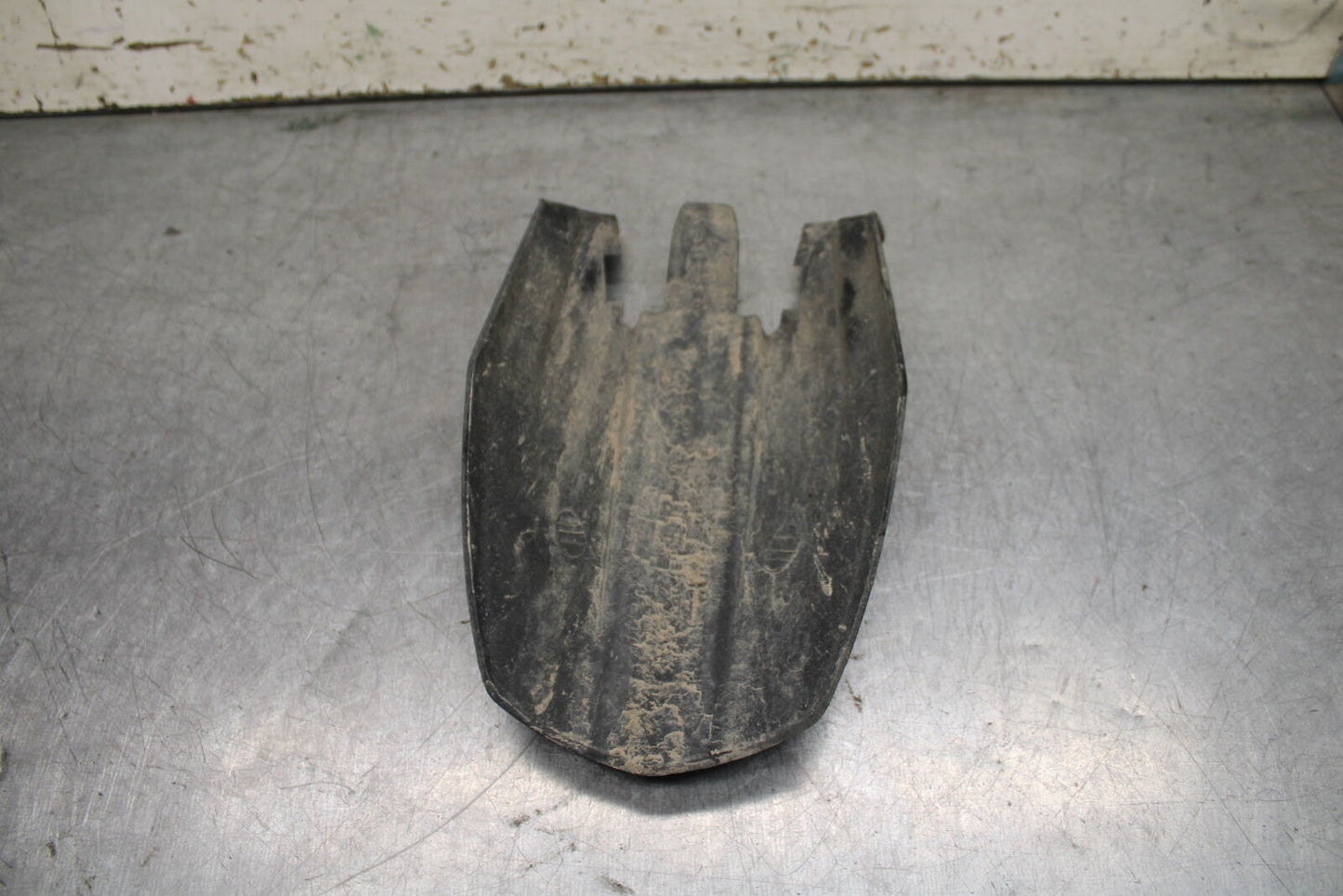 13-16 KTM 390 DUKE REAR BACK WHEEL TIRE HUGGER FENDER BB748