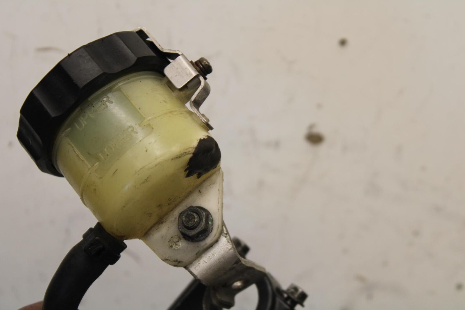 01-03 SUZUKI GSXR600 FRONT BRAKE MASTER CYLINDER BB639