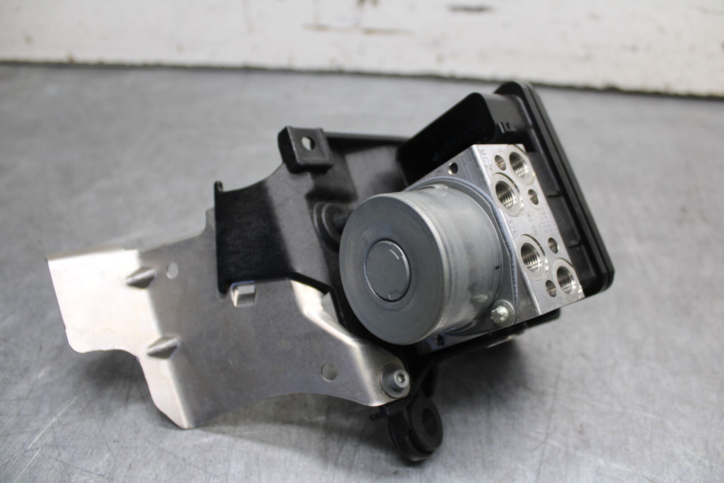 21-24 APRILIA RSV4 ABS PUMP UNIT MODULE BB668