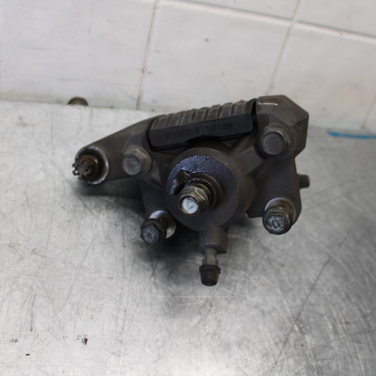 91-92 SUZUKI GSXR1100 GSXR 1100M REAR BACK BRAKE CALIPER BB435