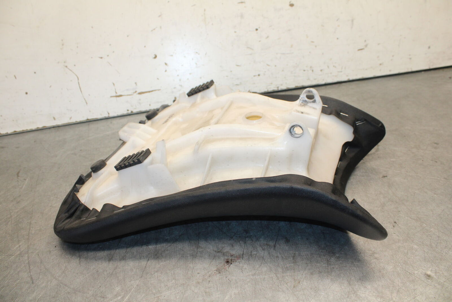 13-18 KAWASAKI NINJA ZX6R FRONT DRIVERS SEAT PAD SADDLE BB682