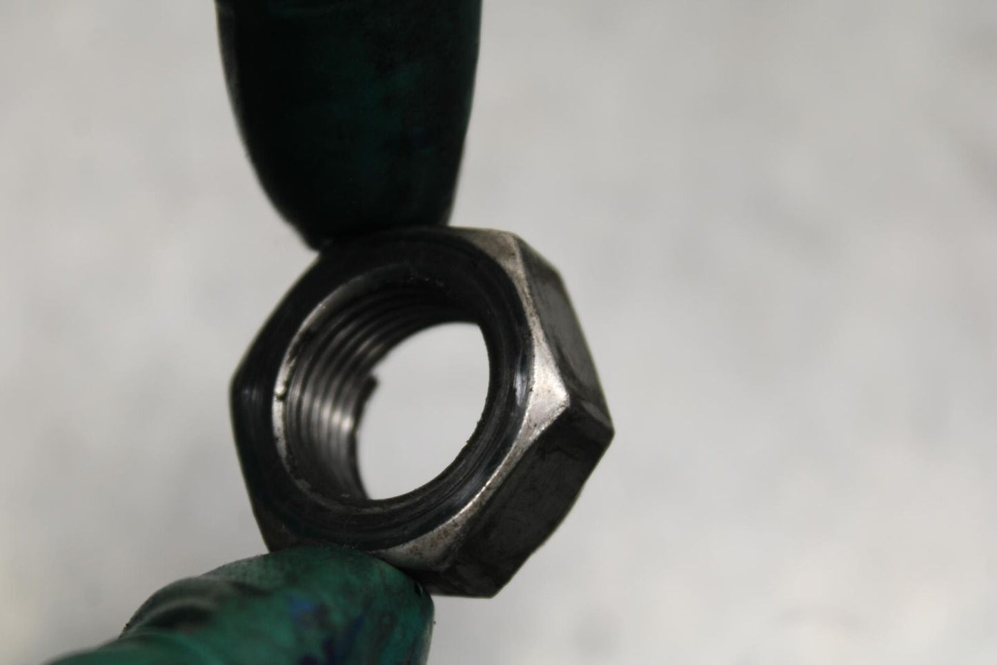 2009 Triumph Daytona 675 REAR AXLE BACK WHEEL RIM PIVOT BOLT AXEL BB584