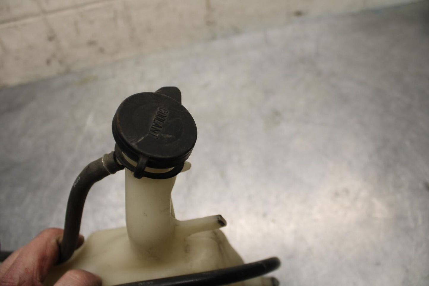 1996 Honda CBR900RR COOLANT WATER TANK RESERVOIR BOTTLE BB09