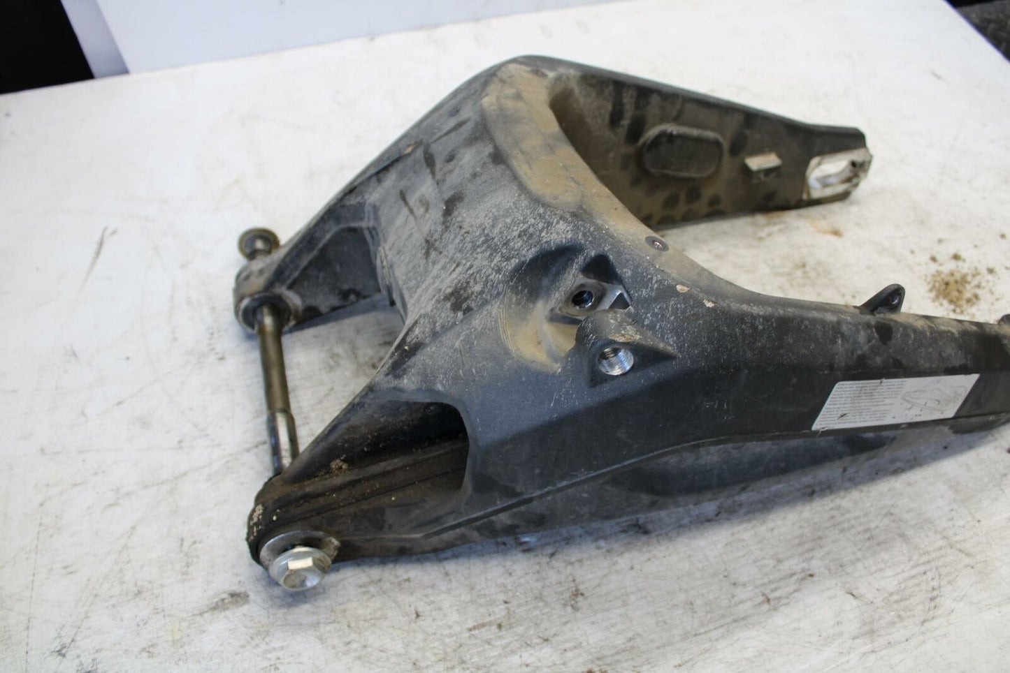 17-20 DUCATI MONSTER 797 SWINGARM BACK SUSPENSION SWING ARM 37012141BA BB309