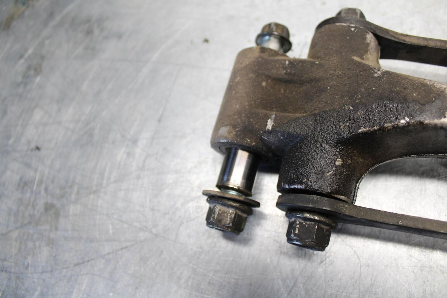 91-92 SUZUKI GSXR1100 GSXR 1100M REAR DOGBONE SHOCK LINKAGE LINK BB435