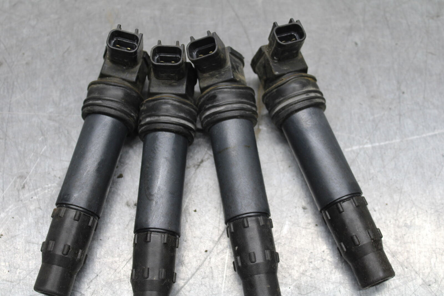 03-04 TRIUMPH DAYTONA 600 IGNITION COILS COIL SPARK PLUG CAPS BB745