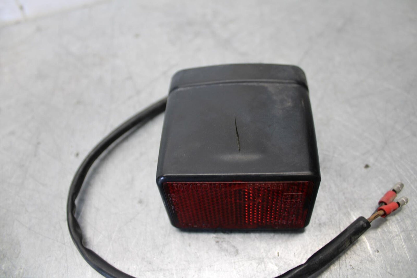 91-92 SUZUKI GSXR1100 GSXR 1100M LICENSE PLATE LIGHT BB435