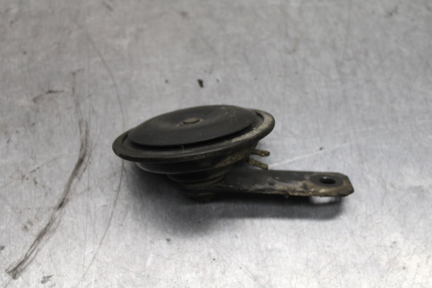 03-04 TRIUMPH DAYTONA 600 HORN SIGNAL BB745
