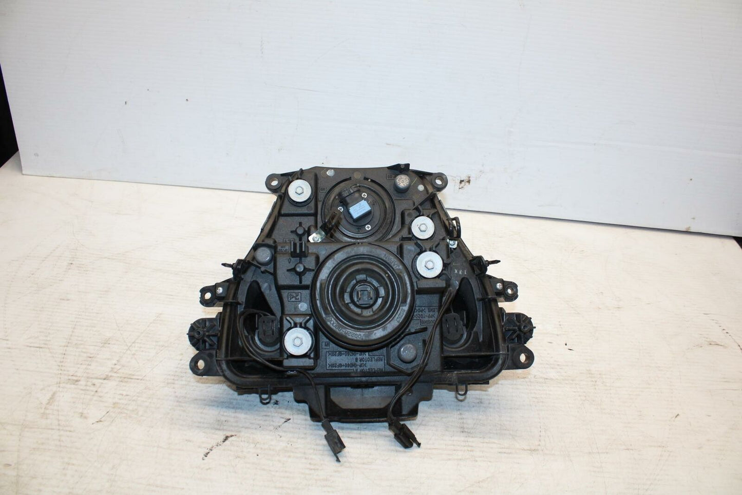 11-17 SUZUKI GSXR750 FRONT HEADLIGHT HEAD LIGHT LAMP 35100-14J31-999 BB306