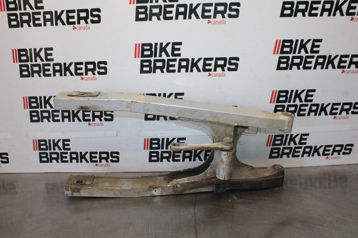 06 KAWASAKI KLR650 REAR SWINGARM BACK SUSPENSION SWING ARM BB919